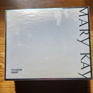 Mary Kay timewise repair kit (used)